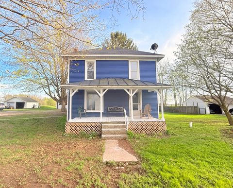 Photo of 2249 E Montgomery Road, Hillsdale, MI 49242 (MLS # 26016697)