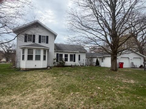 Photo of 217 John Street, Newaygo, MI 49337 (MLS # 26015442)
