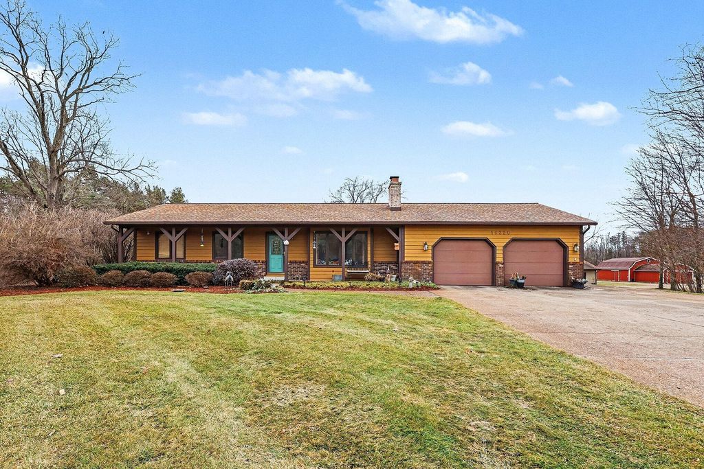 Photo of 16220 Ferris Street, Grand Haven, MI 49417 (MLS # 26001462)