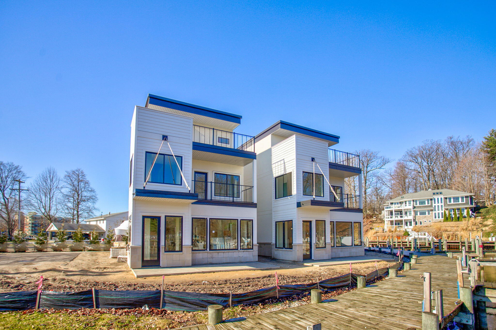 1 N Bailey Avenue