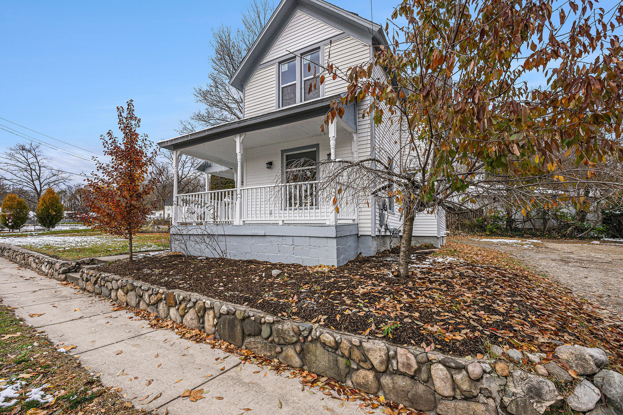 Kalamazoo, Michigan 49048, United States, 3 Bedrooms Bedrooms, ,2 BathroomsBathrooms,Residential,Active,243222