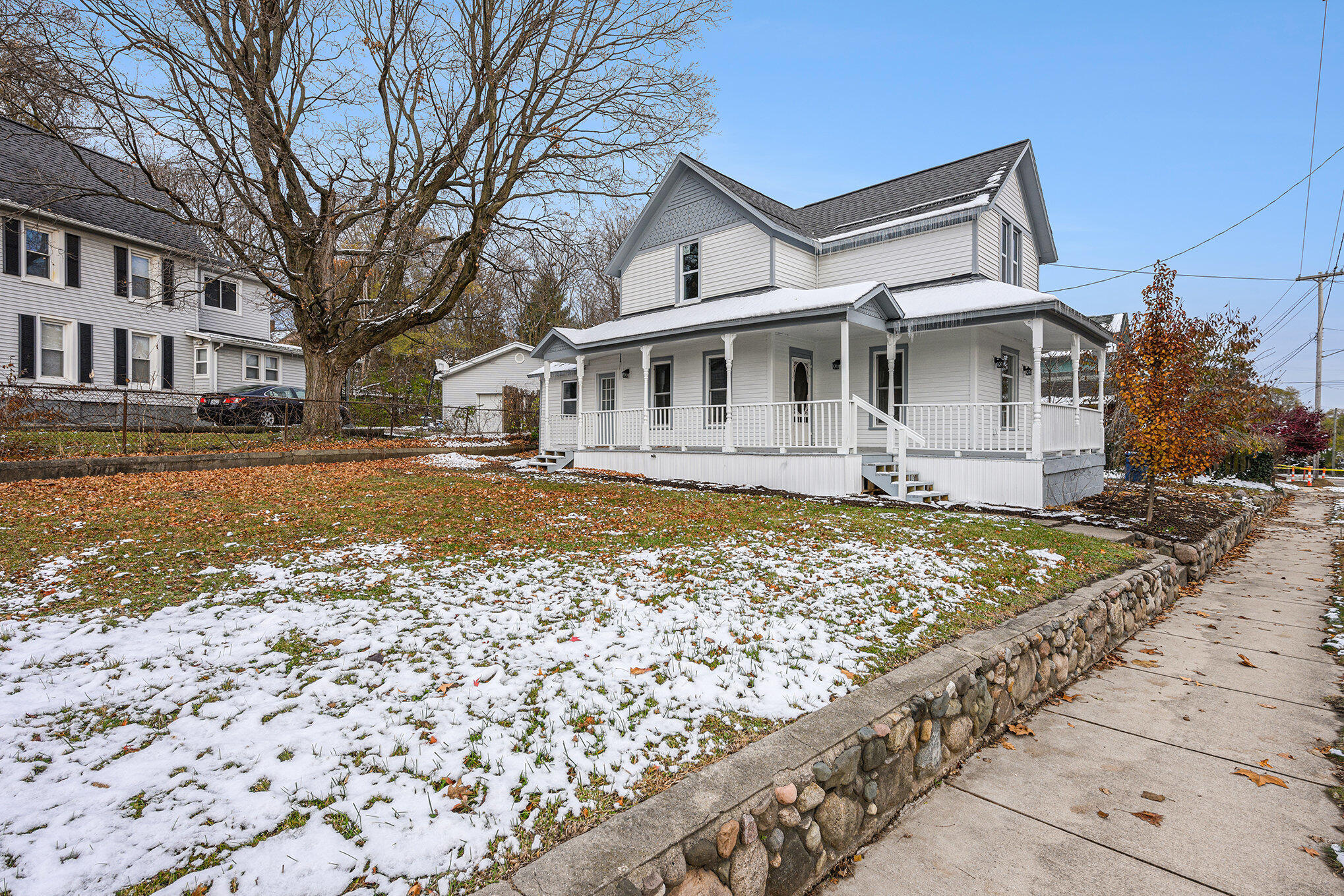 Kalamazoo, Michigan 49048, United States, 3 Bedrooms Bedrooms, ,2 BathroomsBathrooms,Residential,Active,243222