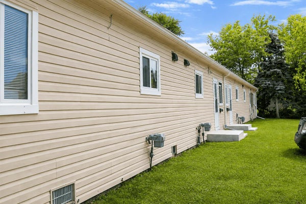 32462 LENAWEE ST, WESTLAND, MI 48186 - Image 373dc0b5698172d4d2aec8dfc479aebd/810369584