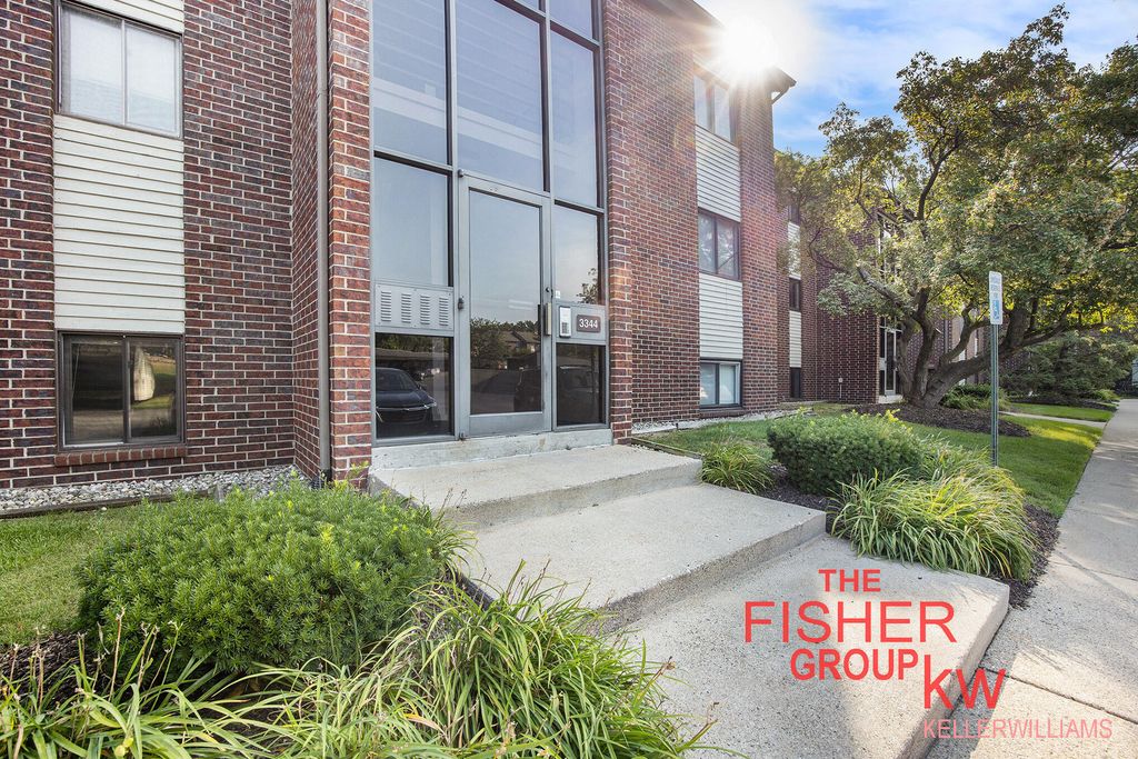 Photo of 3344 Devonwood Hills NE #A, Grand Rapids, MI 49525 (MLS # 26005056)