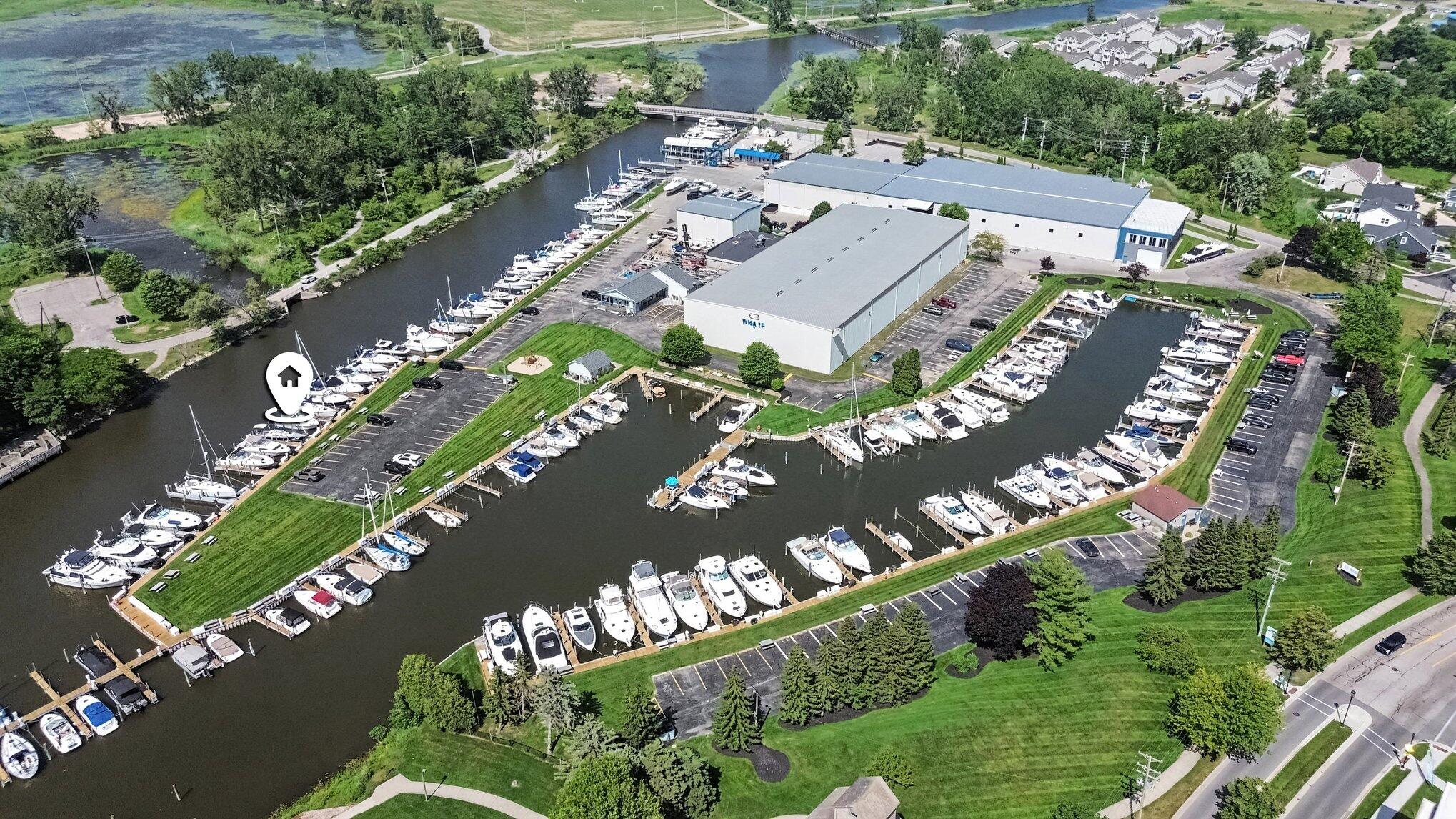 Photo 1 of 12 — 41 Wharfside Unit 41, Grand Haven, MI 49417