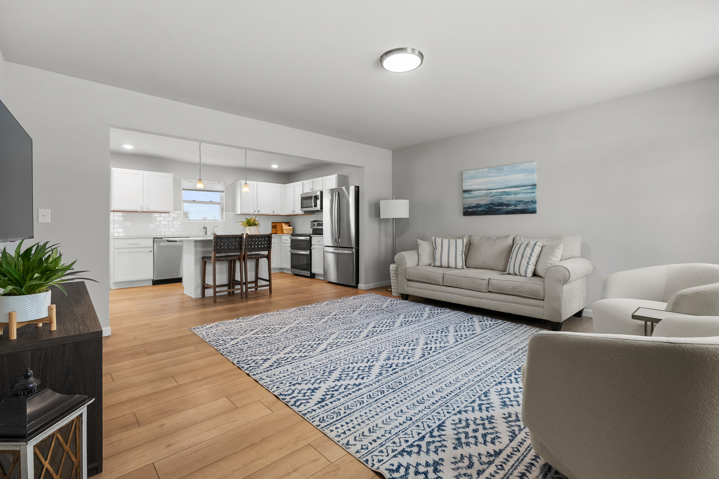 48270 Silver Oaks Boulevard