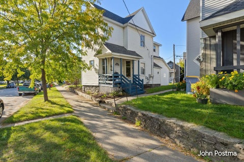 Photo for 731 First Street NW