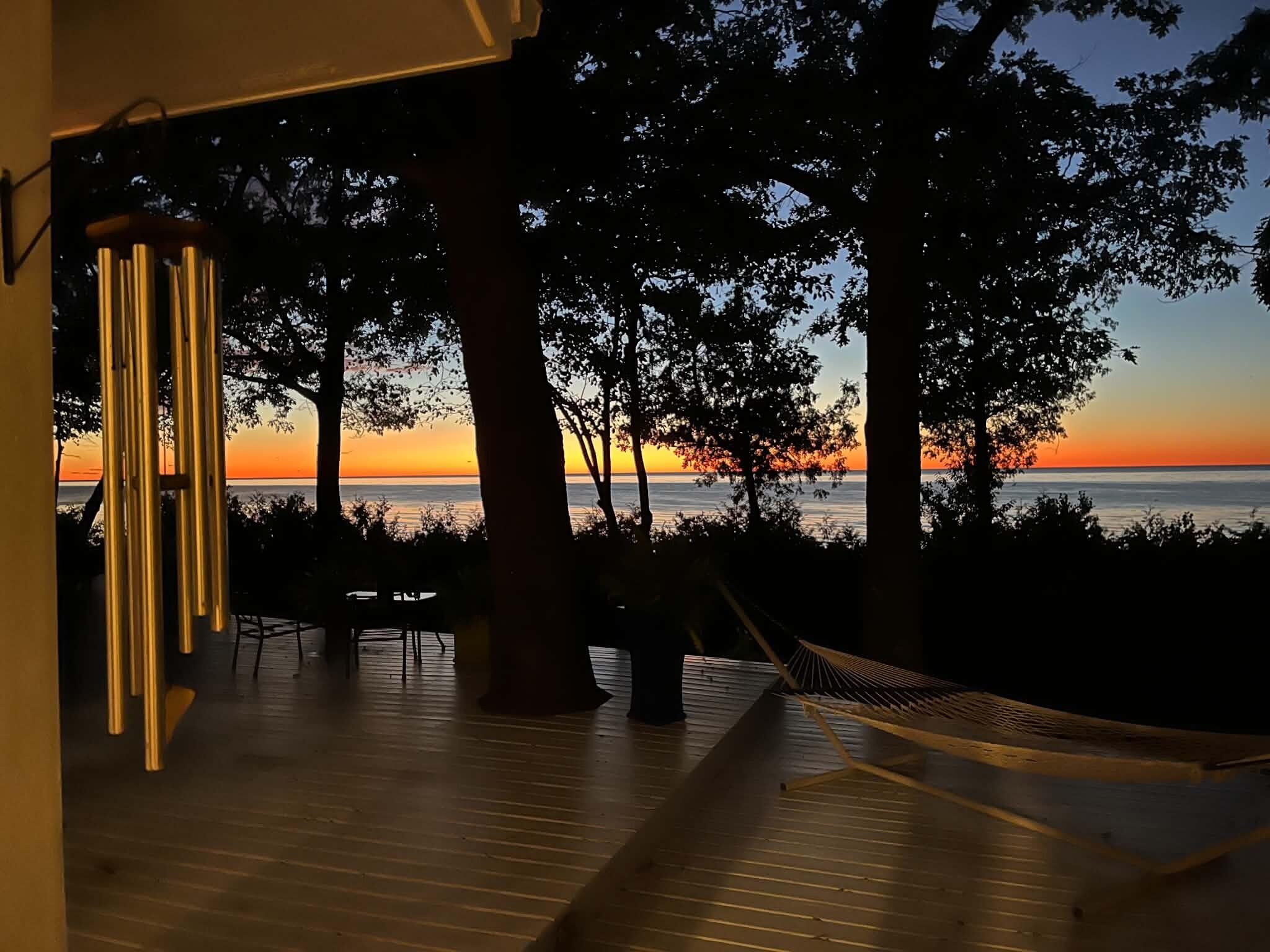 4779 N Lakeshore Drive