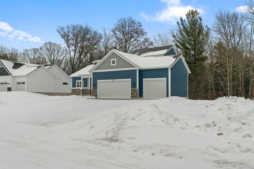 Photo of 6250 Sturgeon Run, Muskegon, MI 49444 (MLS # 26004404)