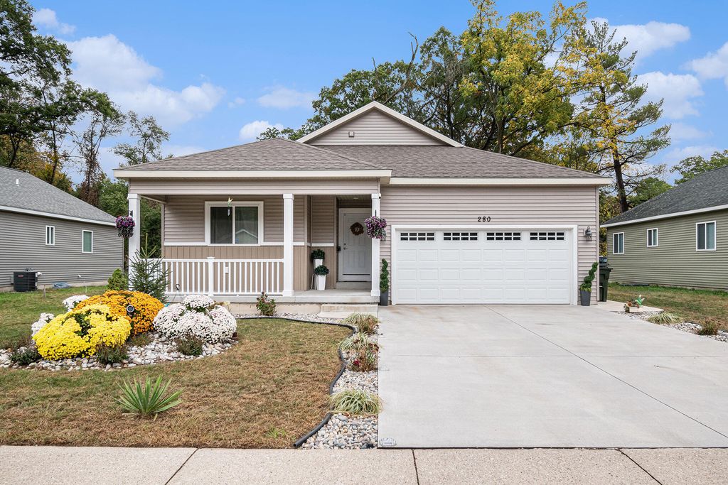 Photo of 280 Meeking Street, Muskegon, MI 49442 (MLS # 25061967)