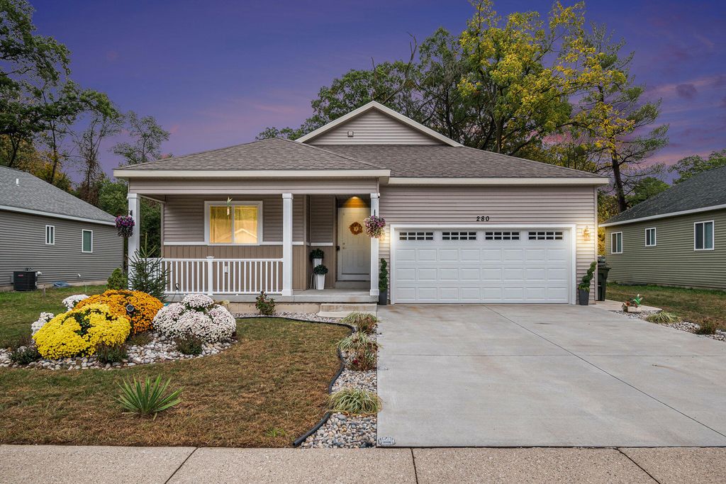 Photo of 280 Meeking Street, Muskegon, MI 49442 (MLS # 25061967)