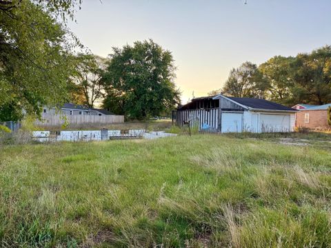 Photo of 1921 S Greenville Road, Greenville, MI 48838 (MLS # 25052948)