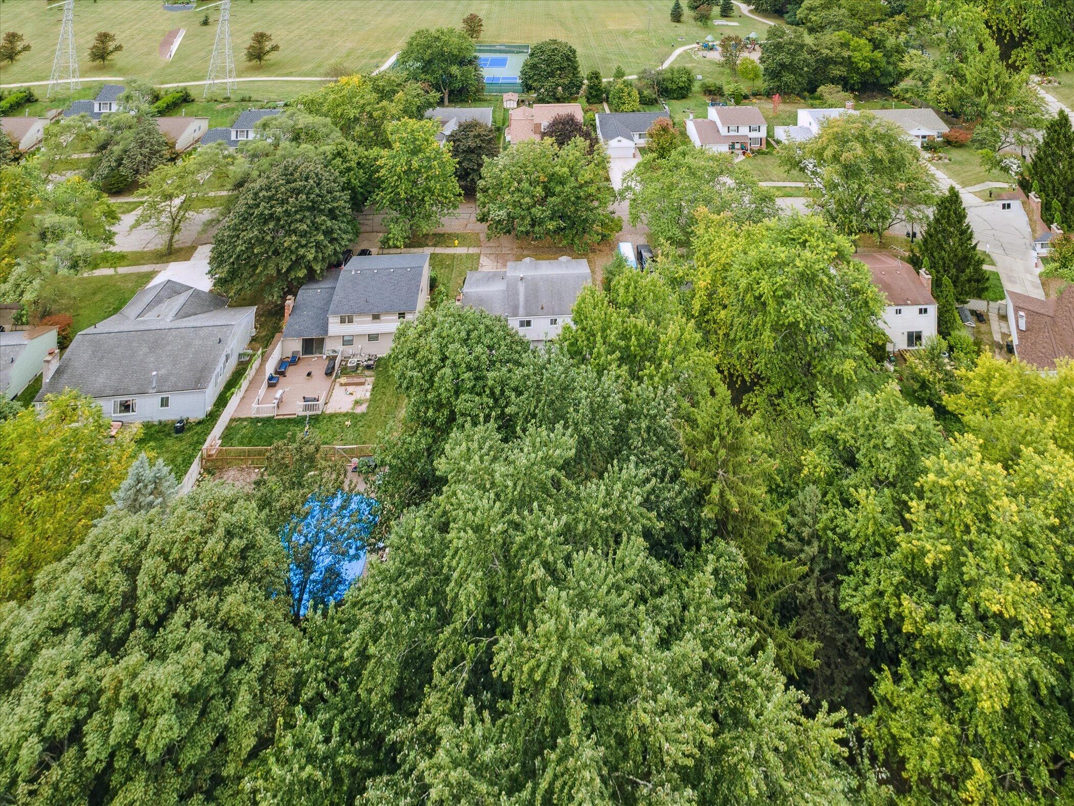 Ypsilanti, Michigan 48197, United States, 3 Bedrooms Bedrooms, ,2 BathroomsBathrooms,Residential,Pending,216157