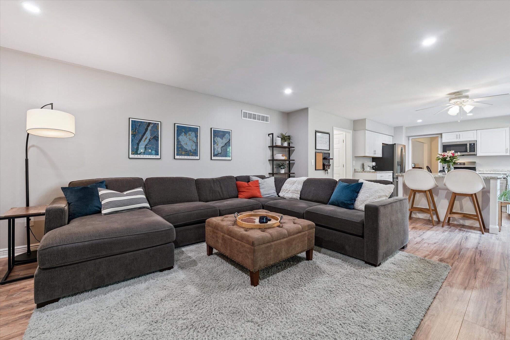 Ypsilanti, Michigan 48197, United States, 3 Bedrooms Bedrooms, ,2 BathroomsBathrooms,Residential,Pending,216157