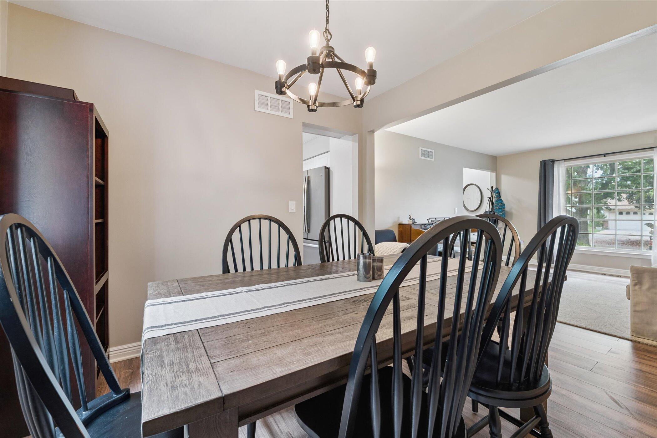 Ypsilanti, Michigan 48197, United States, 3 Bedrooms Bedrooms, ,2 BathroomsBathrooms,Residential,Pending,216157