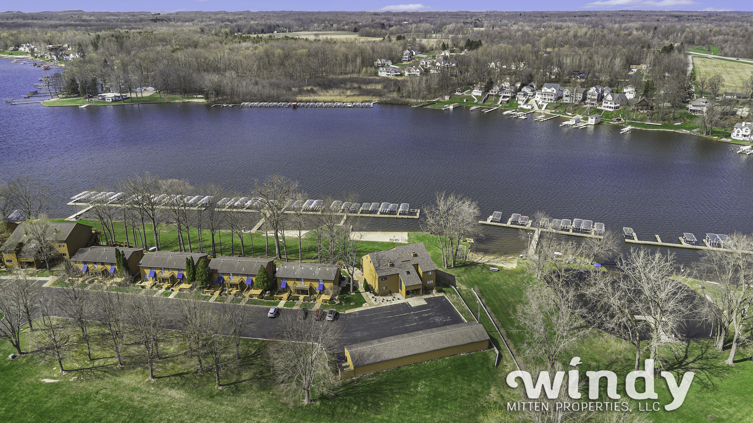 5576 N Watervliet Road
