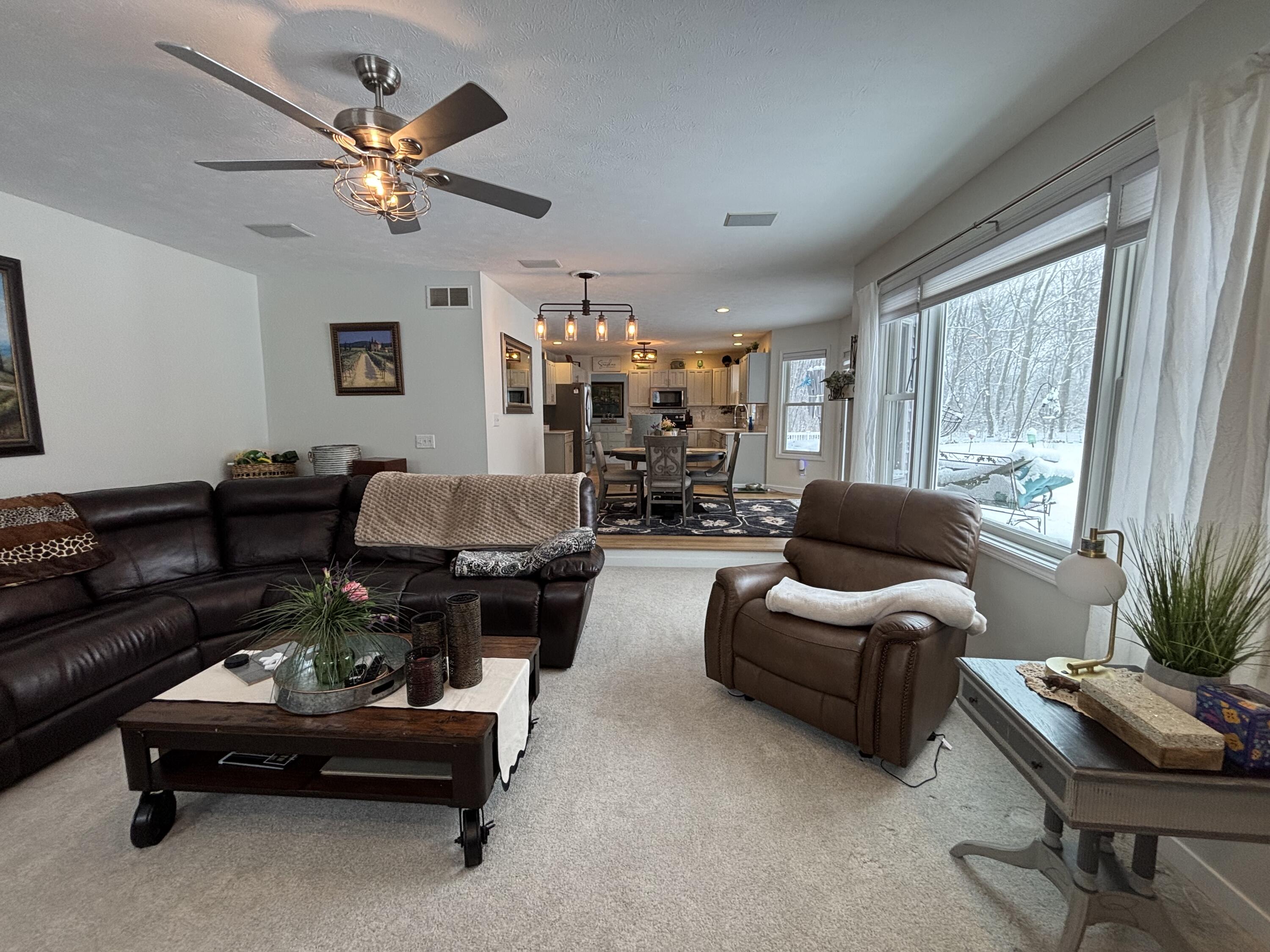 Niles, Michigan 49120, United States, 4 Bedrooms Bedrooms, ,3 BathroomsBathrooms,Residential,Pending,16428