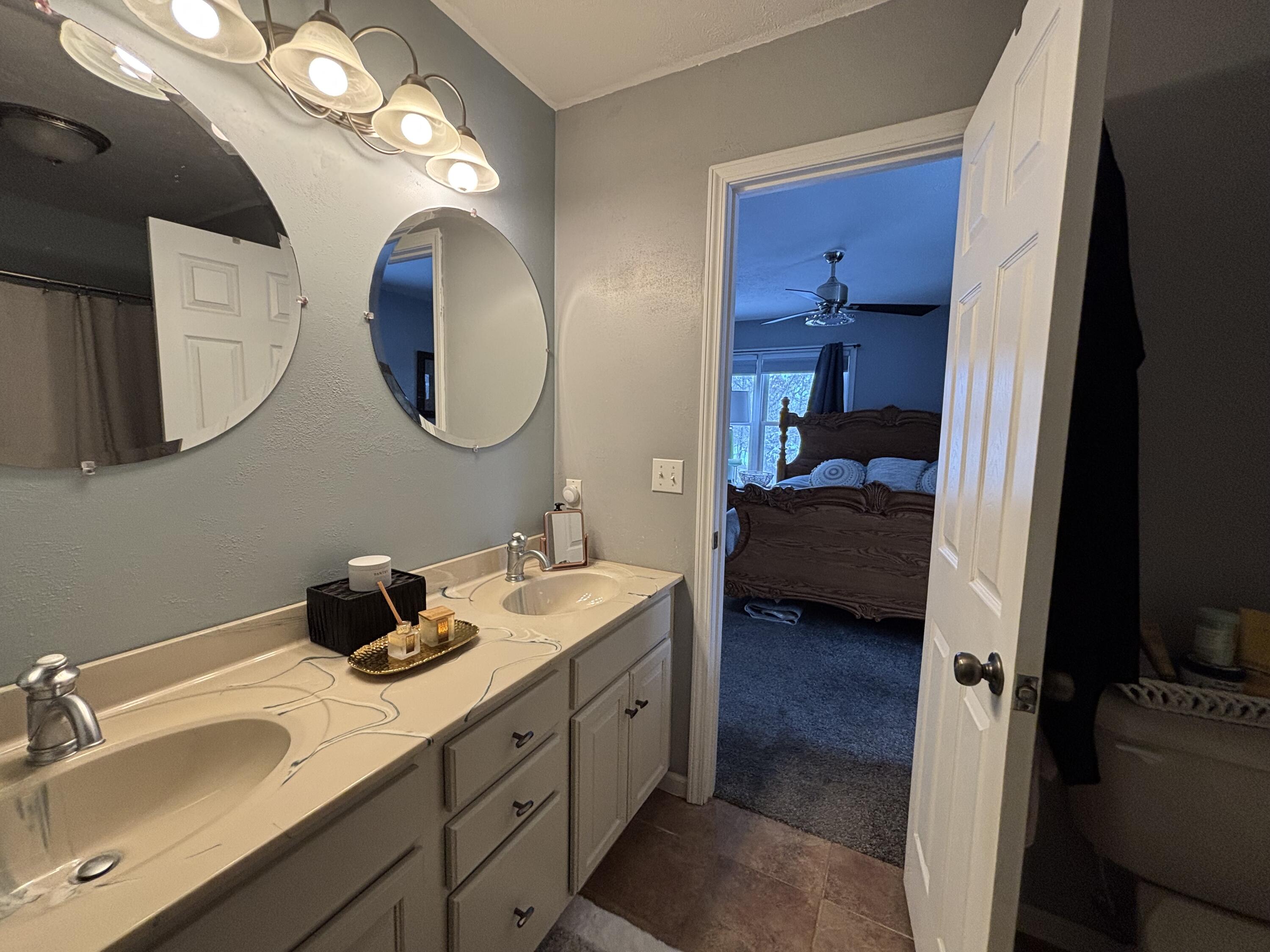 Niles, Michigan 49120, United States, 4 Bedrooms Bedrooms, ,3 BathroomsBathrooms,Residential,Pending,16428