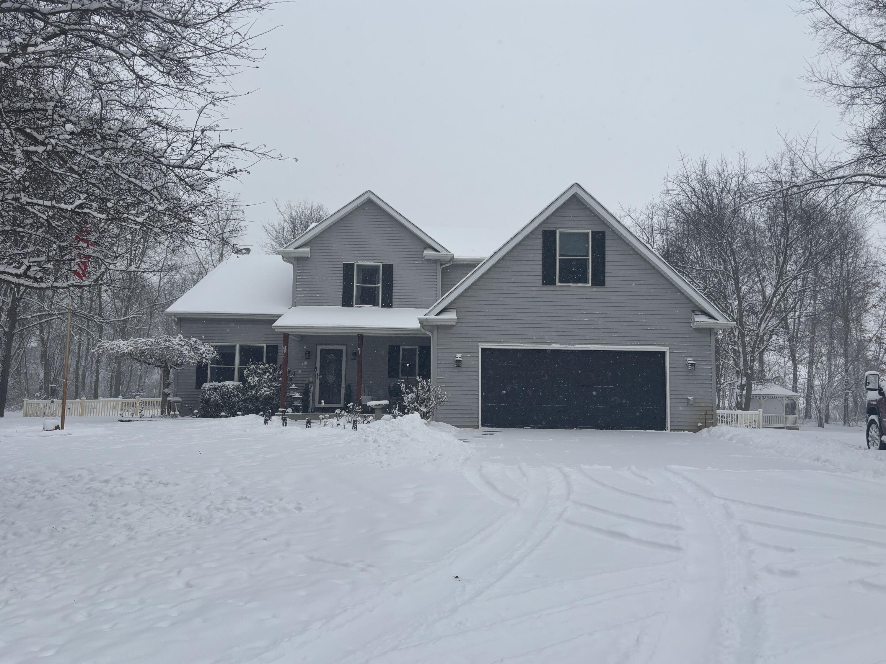 Niles, Michigan 49120, United States, 4 Bedrooms Bedrooms, ,3 BathroomsBathrooms,Residential,Pending,16428