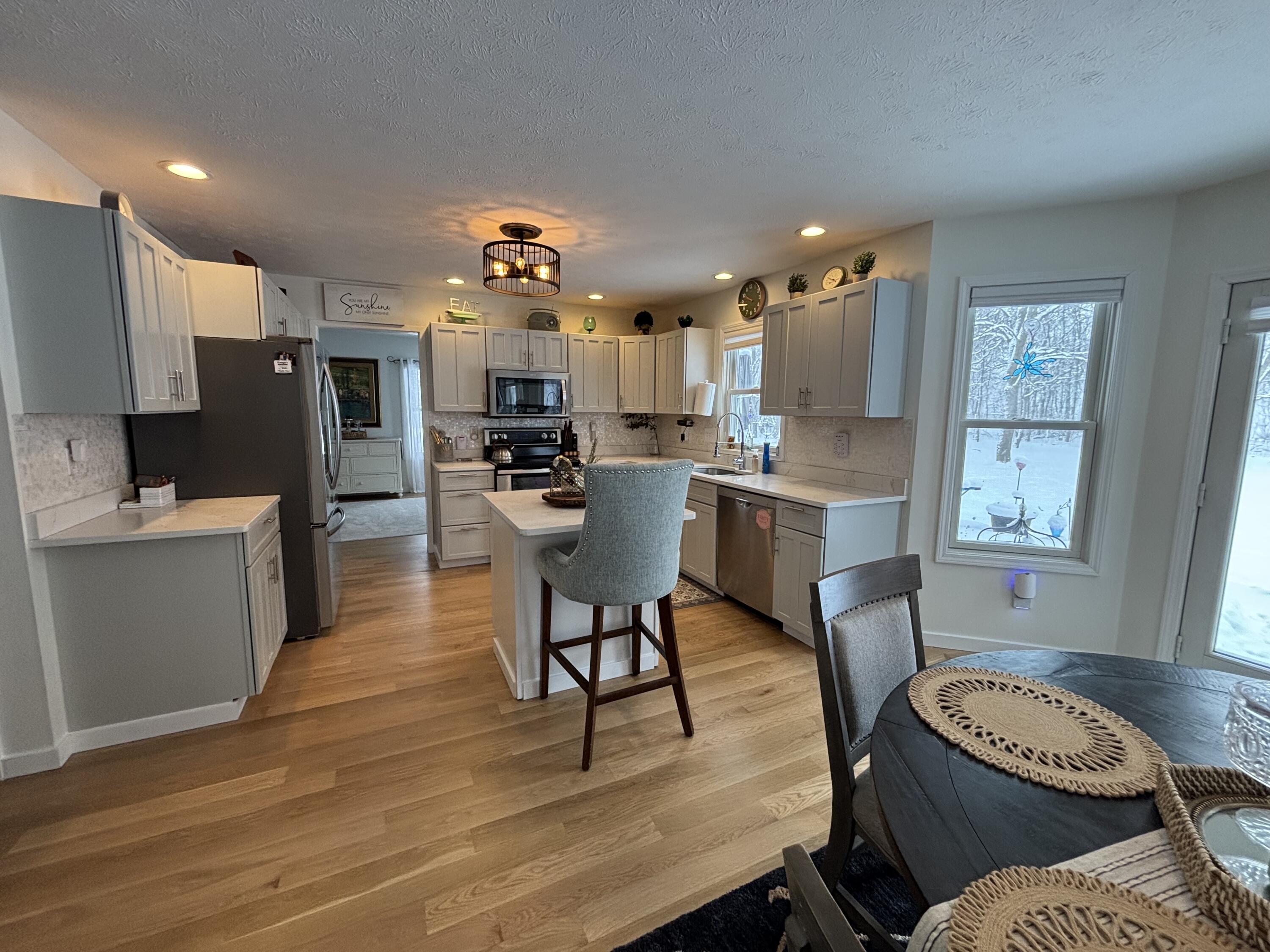 Niles, Michigan 49120, United States, 4 Bedrooms Bedrooms, ,3 BathroomsBathrooms,Residential,Pending,16428