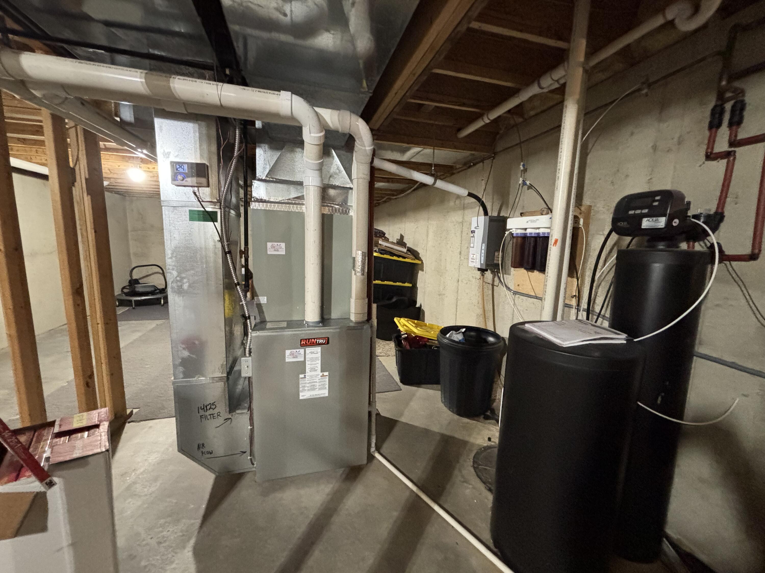 Niles, Michigan 49120, United States, 4 Bedrooms Bedrooms, ,3 BathroomsBathrooms,Residential,Pending,16428