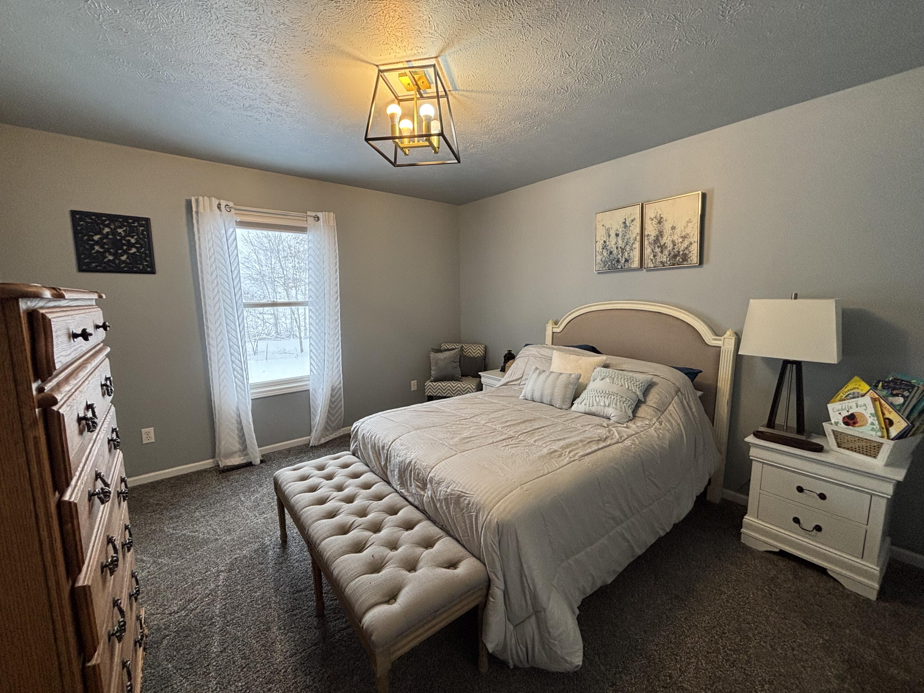 Niles, Michigan 49120, United States, 4 Bedrooms Bedrooms, ,3 BathroomsBathrooms,Residential,Pending,16428