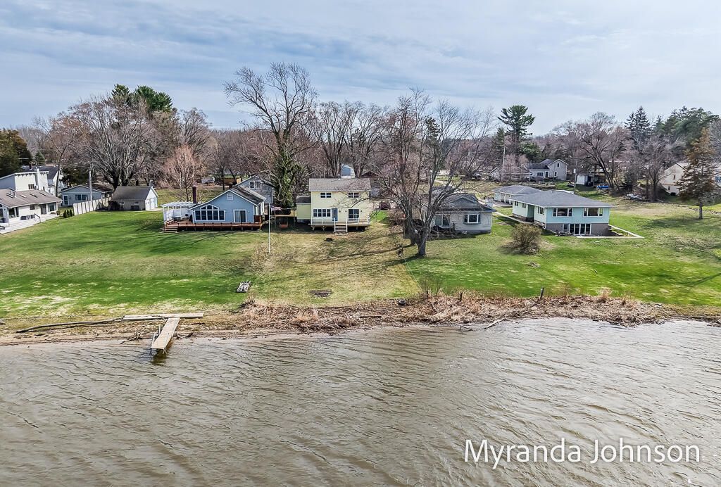 Photo of 14661 Mercury Drive, Grand Haven, MI 49417 (MLS # 26013457)