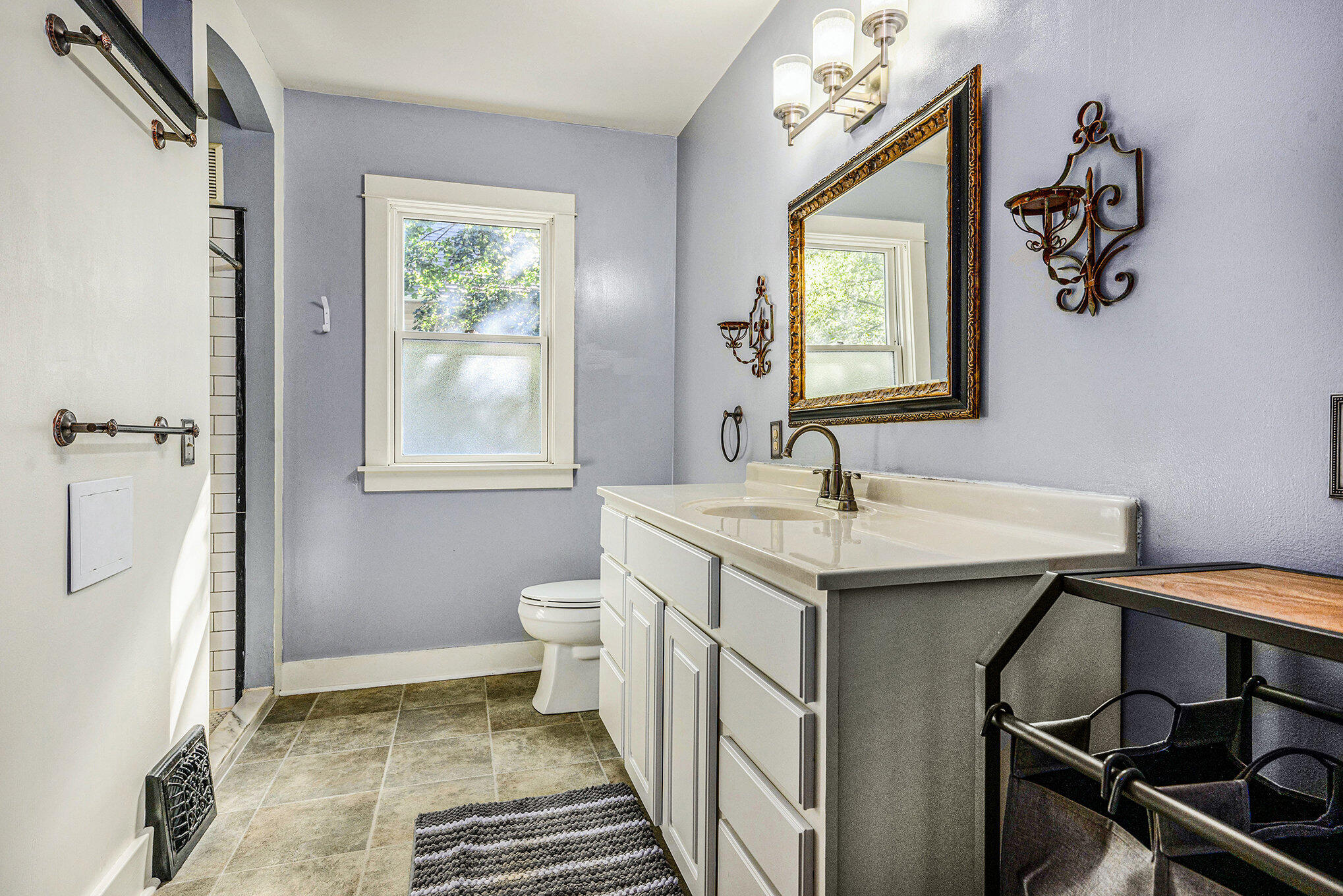 Kalamazoo, Michigan 49006, United States, 3 Bedrooms Bedrooms, ,2 BathroomsBathrooms,Residential,Pending,211187