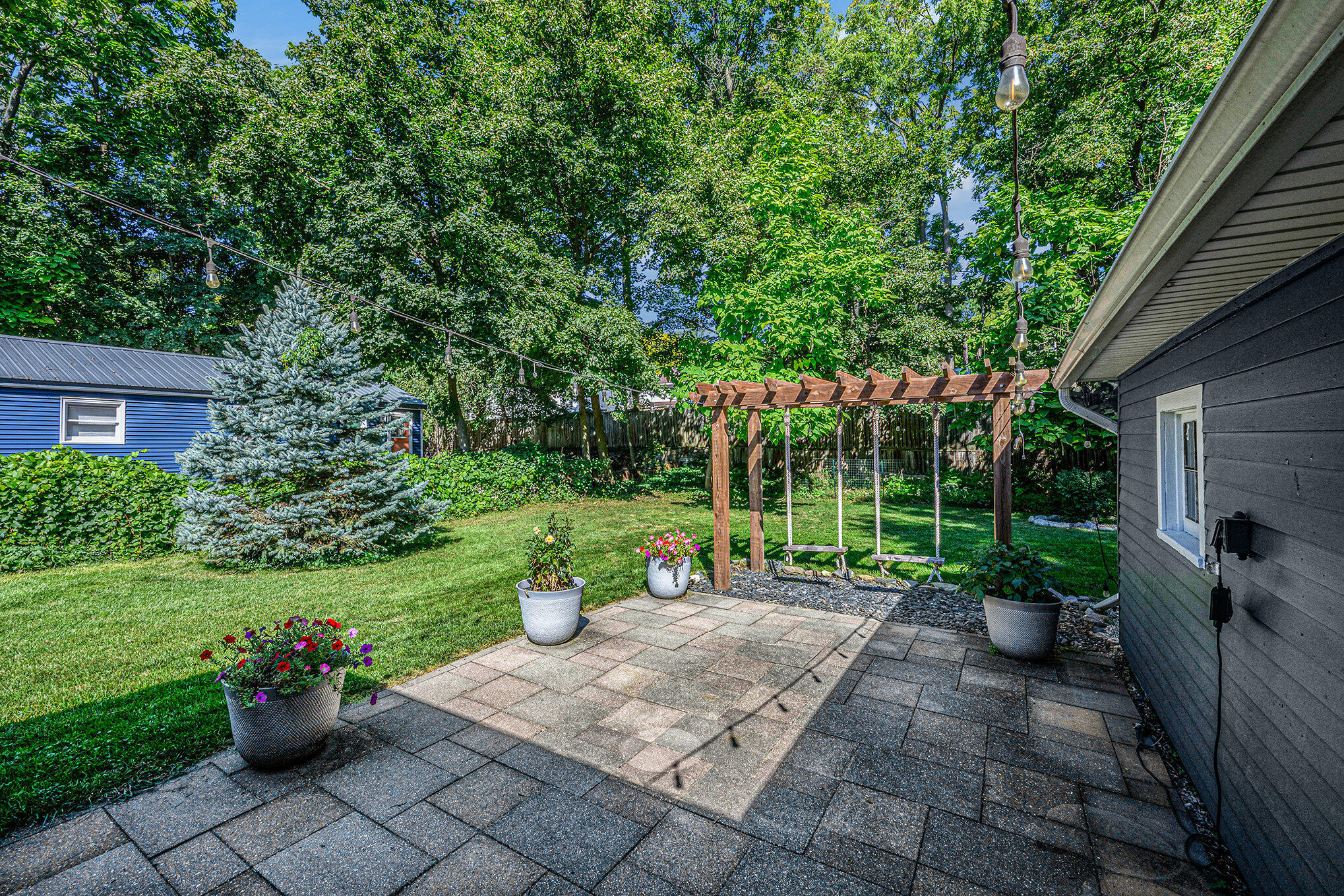 Kalamazoo, Michigan 49006, United States, 3 Bedrooms Bedrooms, ,2 BathroomsBathrooms,Residential,Pending,211187