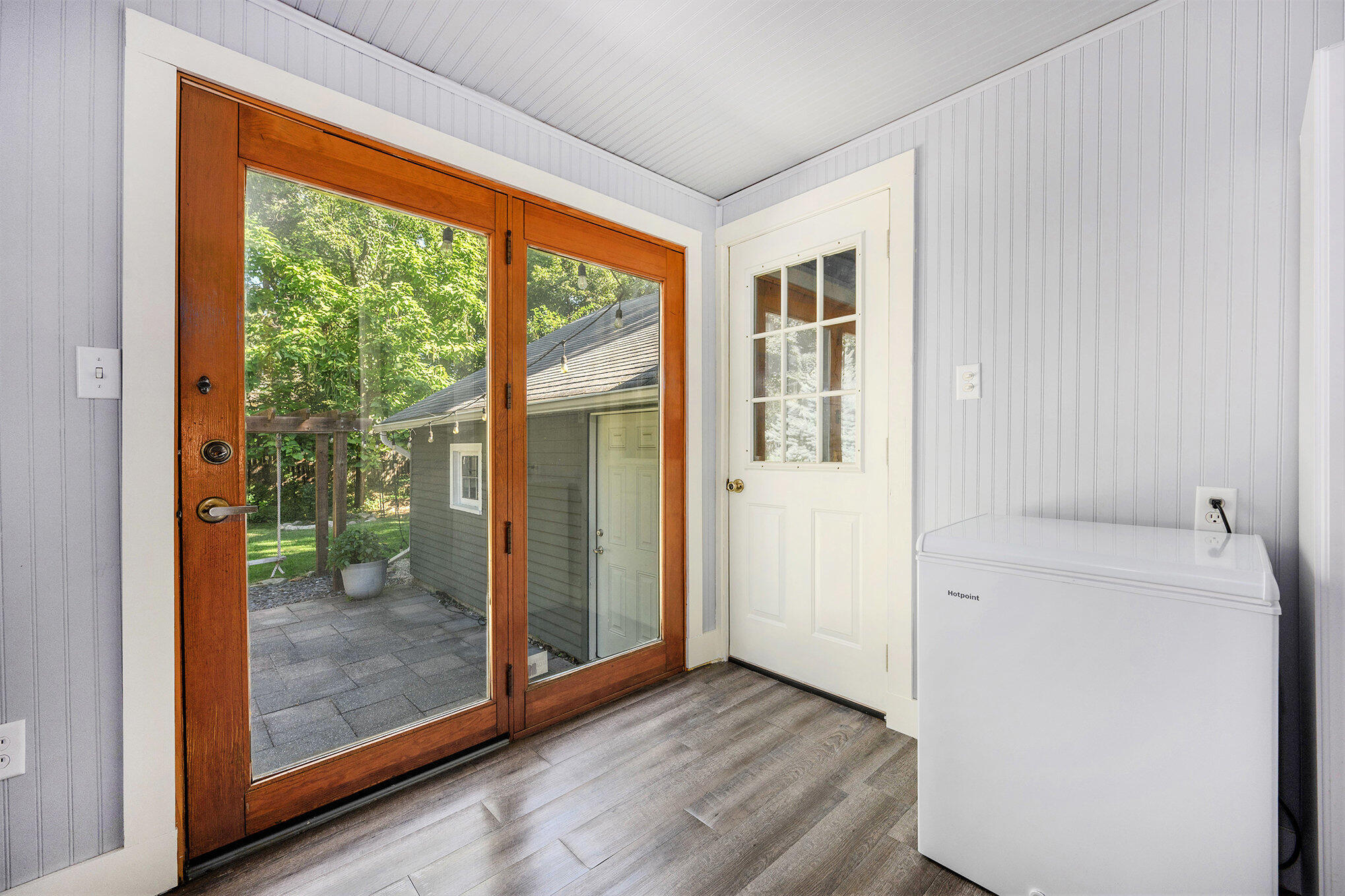 Kalamazoo, Michigan 49006, United States, 3 Bedrooms Bedrooms, ,2 BathroomsBathrooms,Residential,Pending,211187