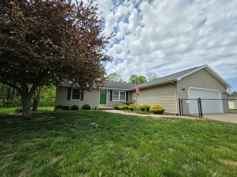 Photo of 1125 Kristie Lane, Ludington, MI 49431 (MLS # 26025053)