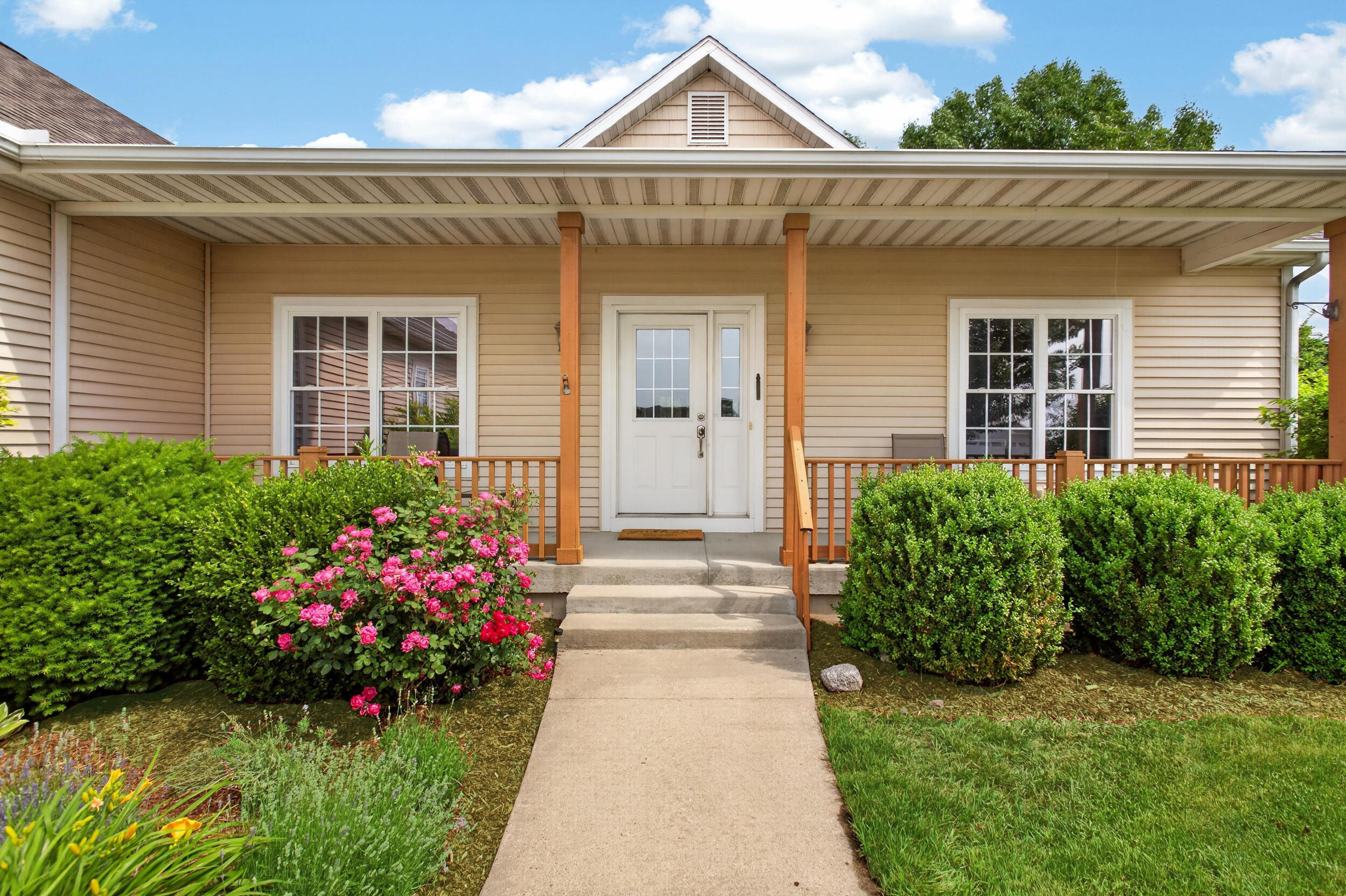 1563 Prairie Drive