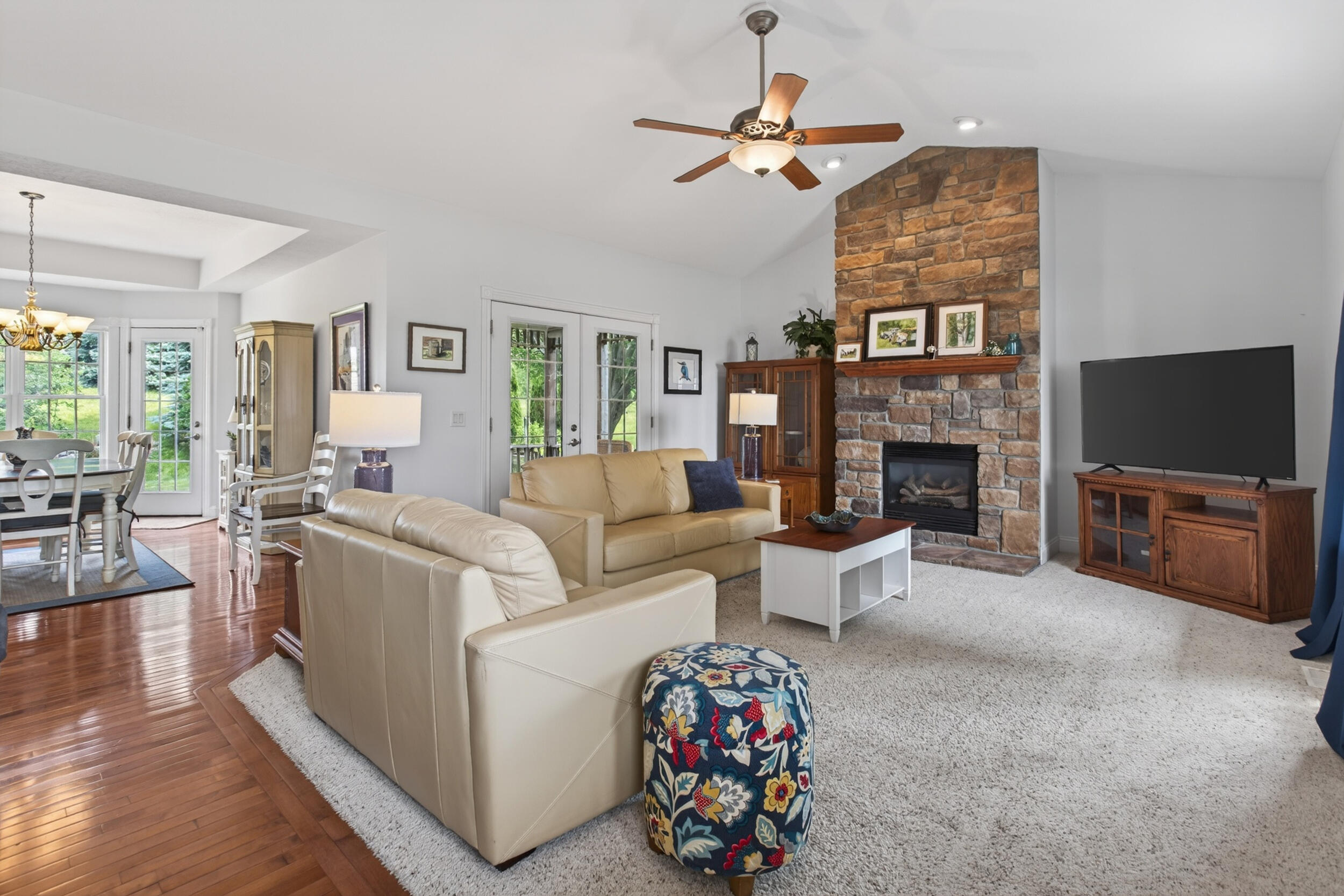 1563 Prairie Drive