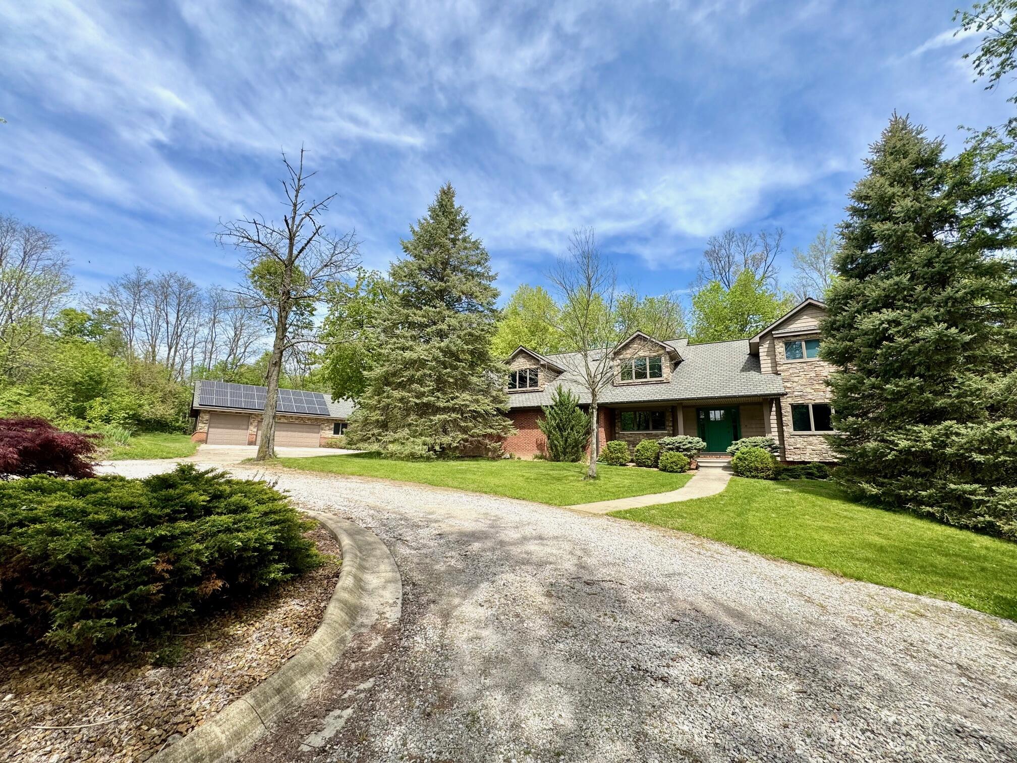 5557 N Territorial Road
