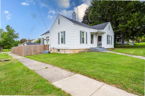 6655 E MAIN ST, EAU CLAIRE, MI 49111 - Image 3928e634d3abdf424d860a4e8899cd4c/3453456191