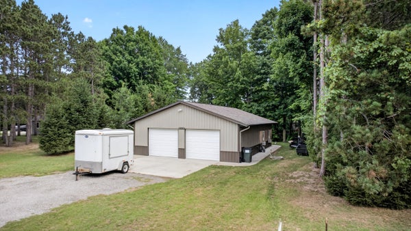 2183 N WHITE BIRCH DR, MEARS, MI 49436 - Image 39587ea7cba80fdc80ef07764cf5ca7e/2435378485