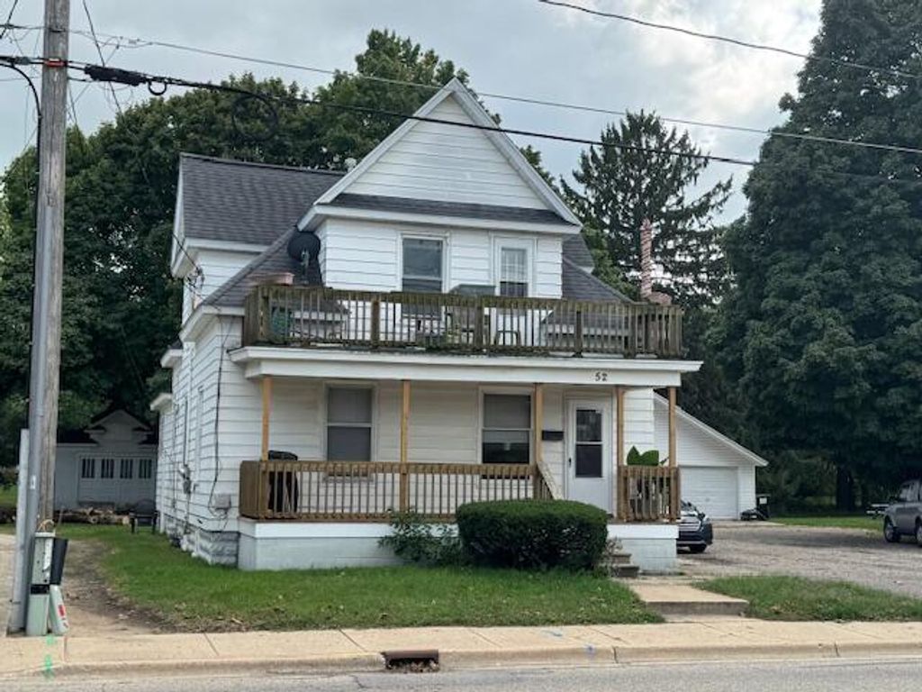 Photo of 52 W Washington Avenue, Zeeland, MI 49464 (MLS # 25051542)