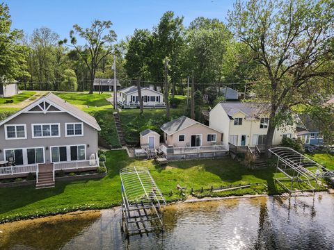 43888 Eagle Lake Drive, Paw Paw, MI 49079 - MLS#: 25023135