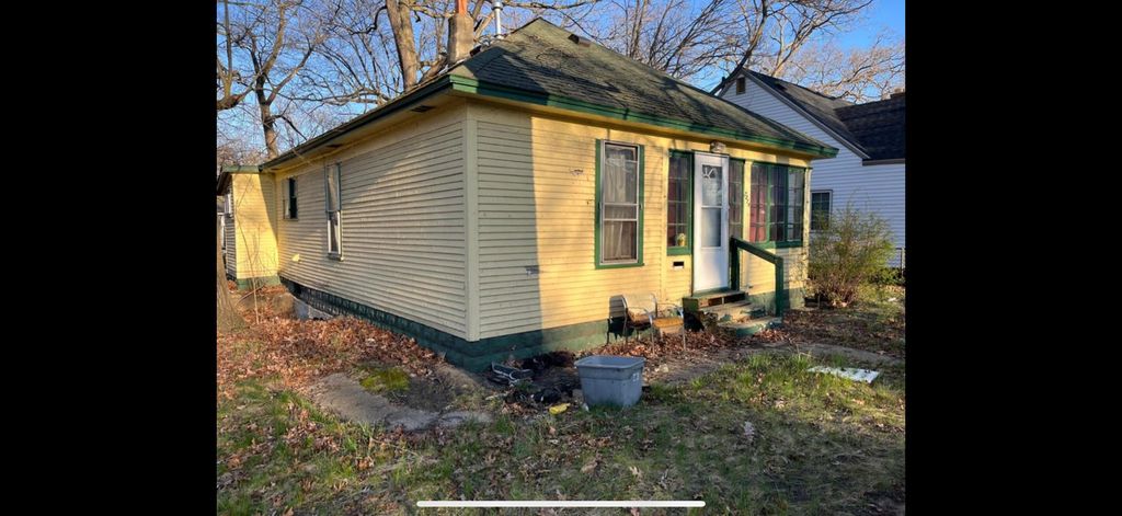 Photo of 2328 Hoyt Street, Muskegon, MI 49444 (MLS # 26000678)