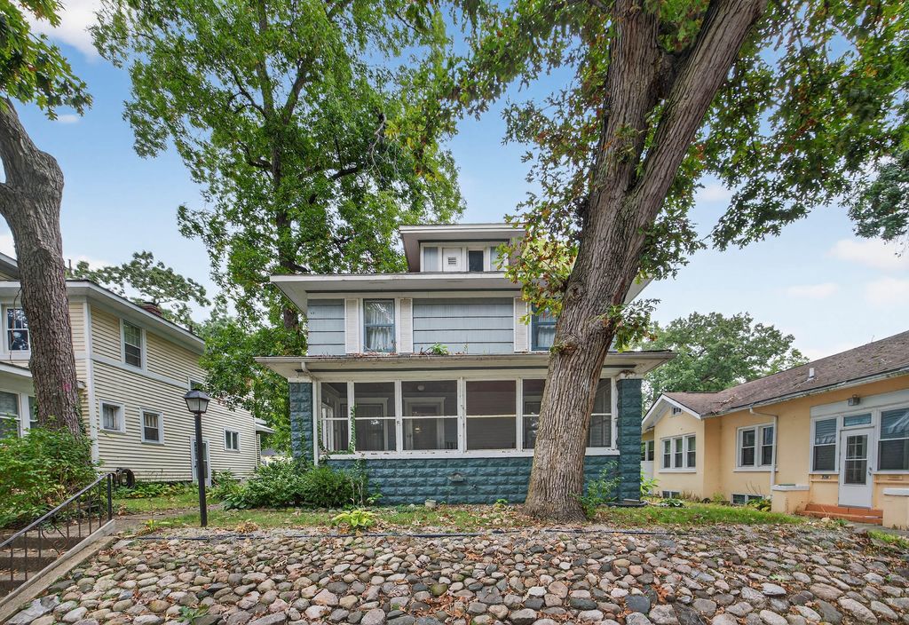 Photo of 540 Webster Street, Mishawaka, IN 46544 (MLS # 25051453)