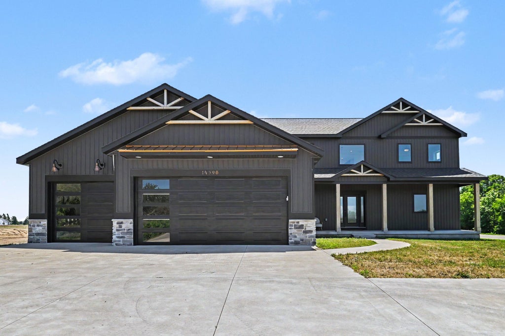 Photo of 14390 New Holland Street, Holland, MI 49424 (MLS # 26050141)