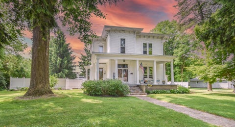 Photo for 115 W Silver Street