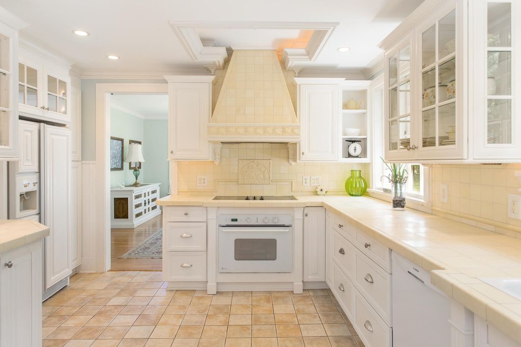 Photo of 18957 N Fruitport Road, Spring Lake, MI 49456 (MLS # 25023255)