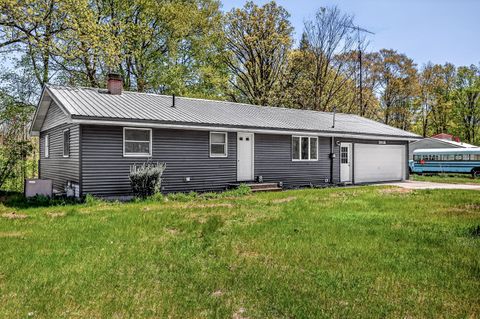 Photo of 3868 S Riverview Drive, Hesperia, MI 49421 (MLS # 26022987)