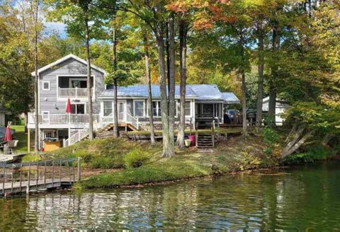 Photo of 23941 Beers Road, Mesick, MI 49668 (MLS # 25053570)