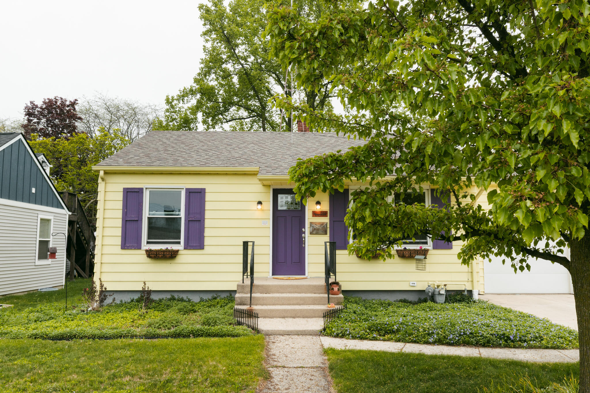 853 Kingsley Avenue