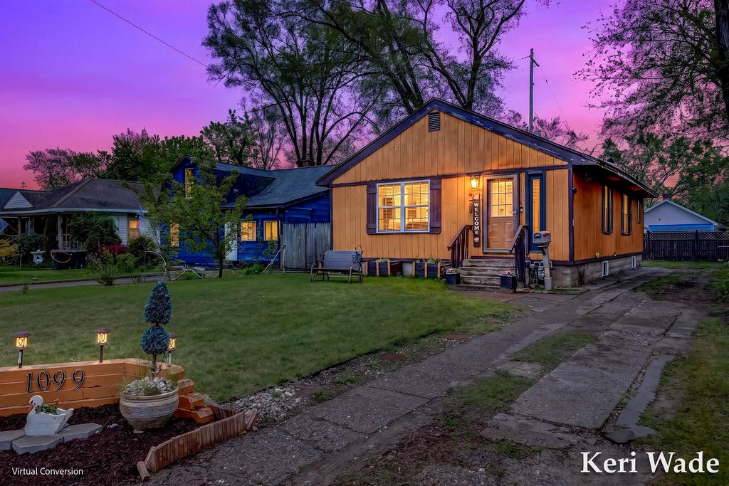Photo of 1099 Aurora Avenue, Muskegon, MI 49442 (MLS # 26022232)
