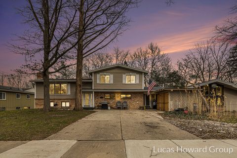 2308 Edgewood Avenue SE, Grand Rapids, MI 49546 - MLS#: 25014873