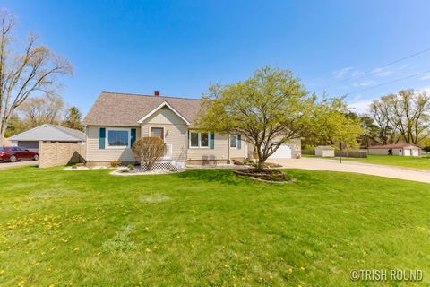 Photo of 554 Kenowa Avenue SW, Grand Rapids, MI 49534 (MLS # 26017168)