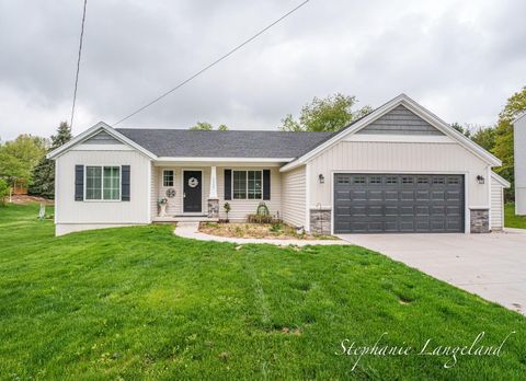 5337 Division Avenue N, Comstock Park, MI 49321 - MLS#: 25001327
